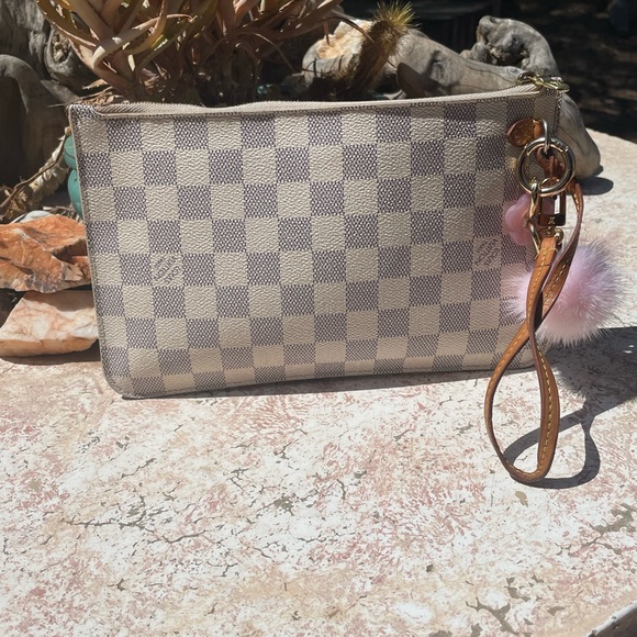 Louis Vuitton Damier Azur pouchette - Picture 7 of 12